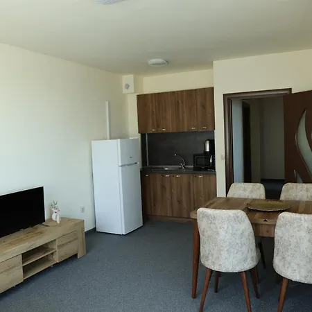 Apartamento Blue Horizon Family Suite - Top Floor Sea View Saints Constantine and Helena