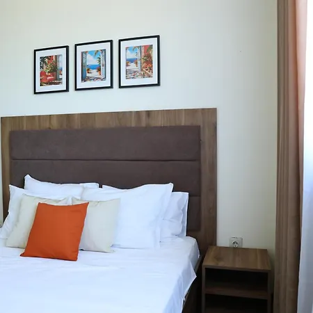 Blue Horizon Family Suite - Top Floor Sea View Saints Constantine and Helena